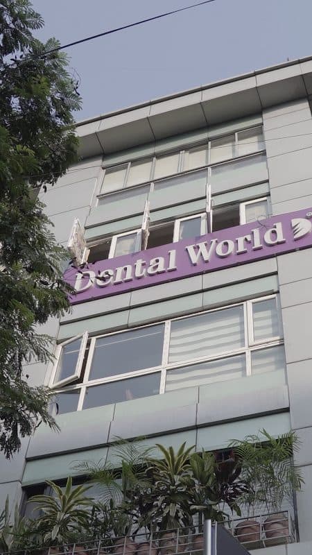 Photos of Dental World Super Speciality Clinic - Implant | Smile Design | Aligners | Cosmetic Dentistry | Child Dentistry 3