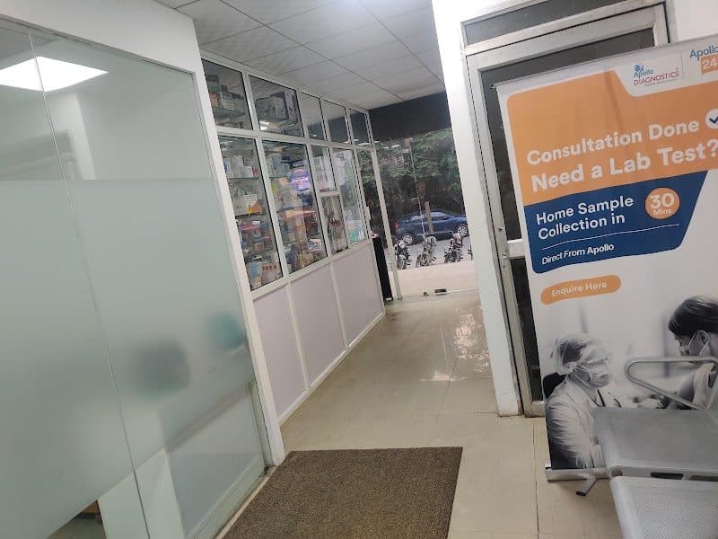 Photos of Dr Mukesh Nandal - Gastroenterologist and Hepatologist in Gurgaon | Endoscopy Centre | Stomach and Liver Specialist 3
