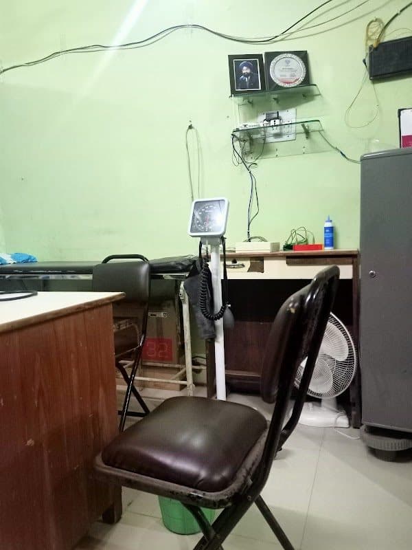 Photos of Dr. Sandhu Clinic 3