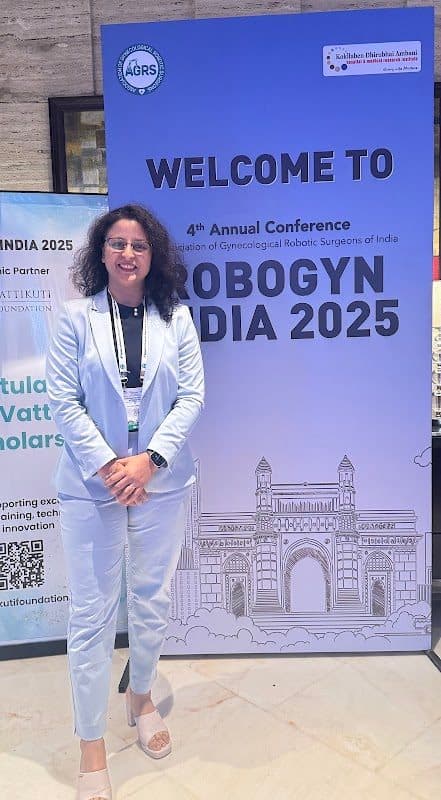 Photos of Dr. Leena Mehrotra - Best Laparoscopic & Robotic Gynaecologist and Infertility Specialist Doctor in Moradabad (Apex Hospital) 2