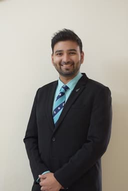 Dr. Vishnu Prasad-Urologist