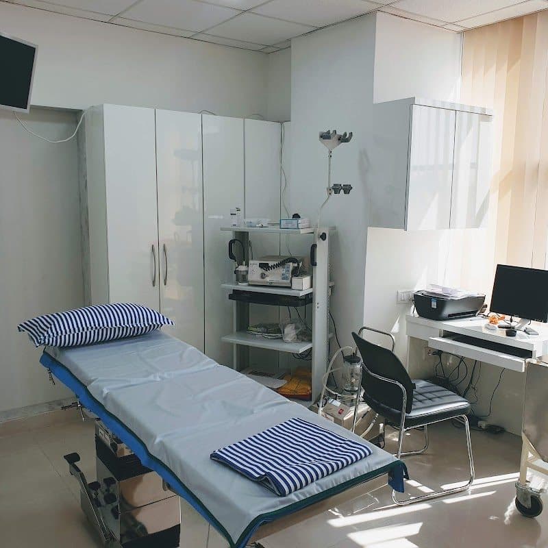 Photos of Dr Ravindra Surude MD DM - Gastroenterologist in Thane, Liver Specialist in Thane at Shree Gastro Care & Endoscopy Clinic 1