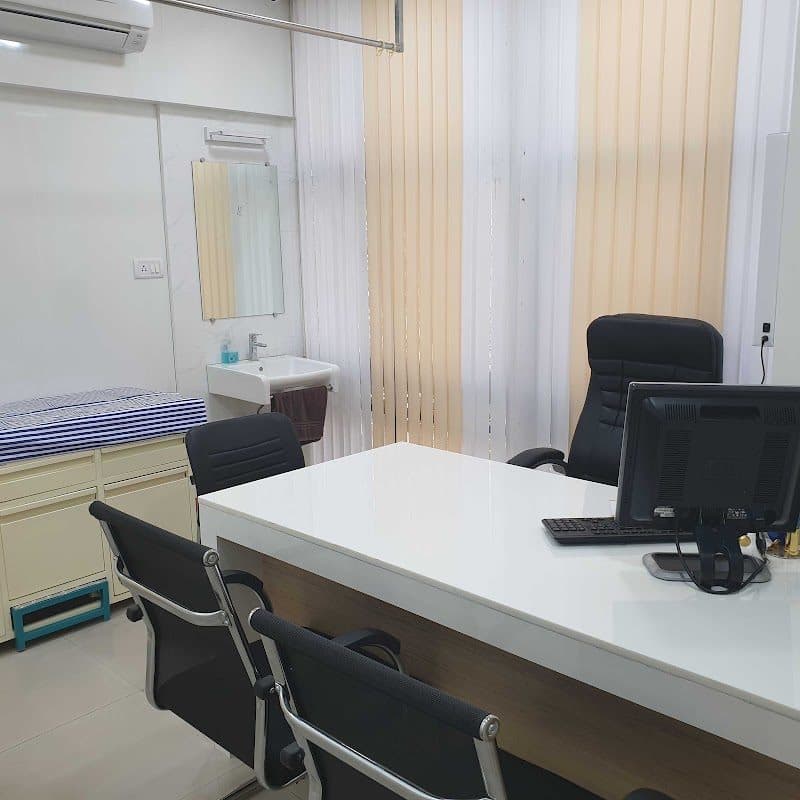 Photos of Dr Ravindra Surude MD DM - Gastroenterologist in Thane, Liver Specialist in Thane at Shree Gastro Care & Endoscopy Clinic 3