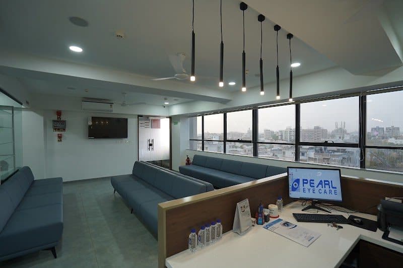 PEARL EYE CARE- Dr.Vinayak Jivani ,Dr.Dixon Sioni ,Dr.Sandeep Sharma PEARL EYE CARE- Dr.Vinayak Jivani ,Dr.Dixon Sioni ,Dr.Sandeep Sharma - Ophthalmologist in Ahmedabad