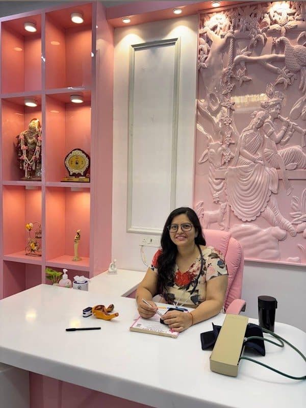 Dr Raksha Sharma l Best Gynecologist Obstetrician | Complete Women Hospital स्त्री रोग विशेषज्ञ PCOD Infertility Dr Raksha Sharma l Best Gynecologist Obstetrician | Complete Women Hospital स्त्री रोग विशेषज्ञ PCOD Infertility