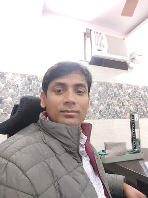 Dr. Devendra Singh Dr. Devendra Singh - Orthopaedic surgeon in Prayagraj