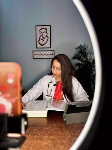 Dr. Kshipra Shukla Dr. Kshipra Shukla - Gynecologist