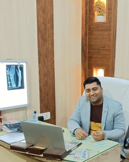 Dr. Sarvesh Singh Dr. Sarvesh Singh - Orthopaedic surgeon in Ayodhya